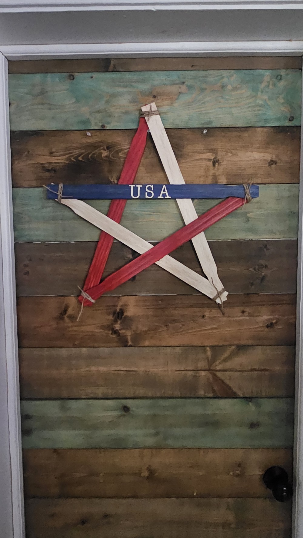 Patriotic Paint stick star USA (lrg)