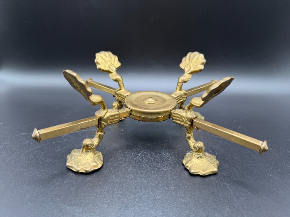 Vintage Mid-Century Expandable Brass Dish Cross Trivet - Mechanical Casserole Holder