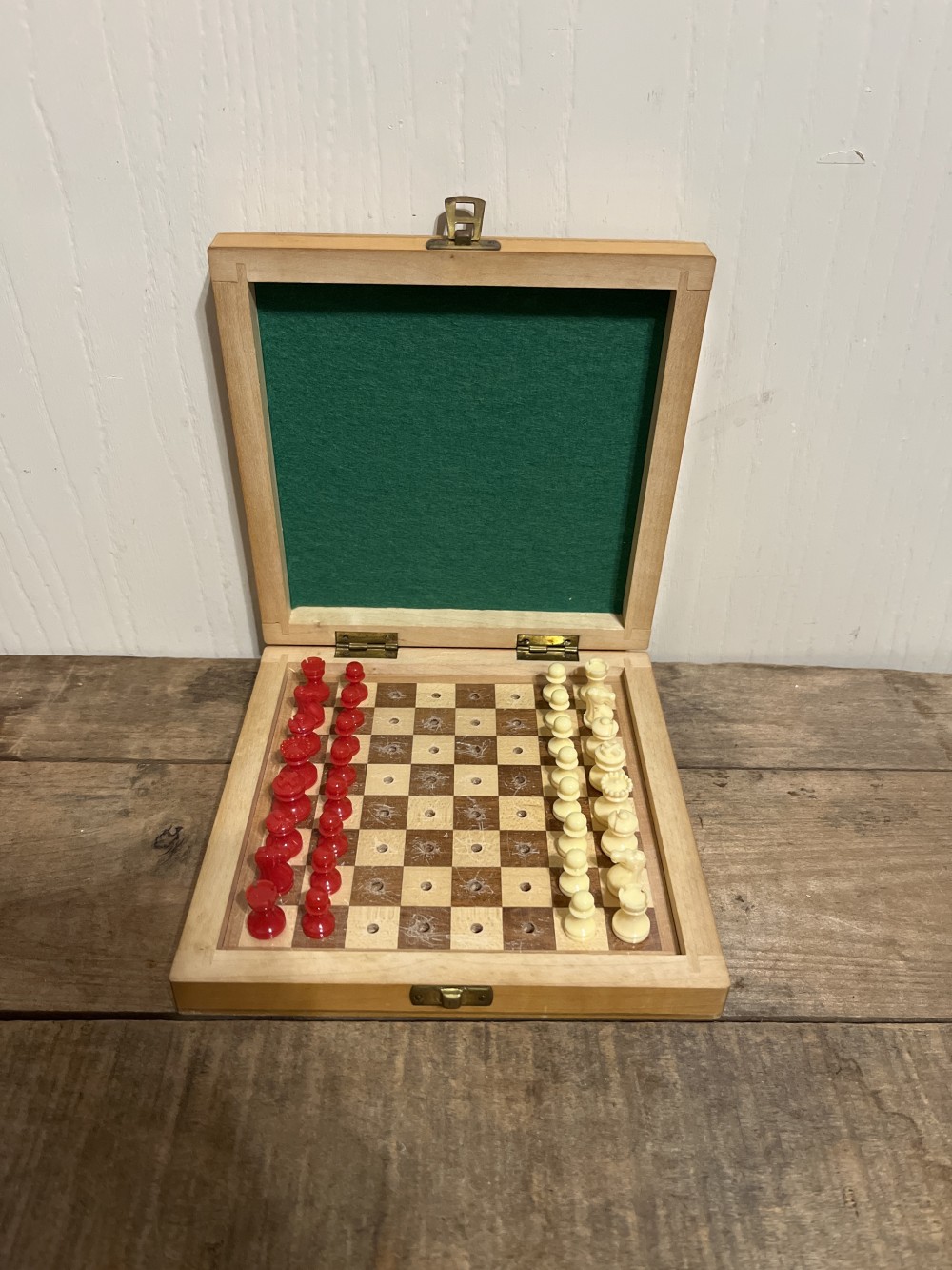 Vtg mini travel chess set - complete!