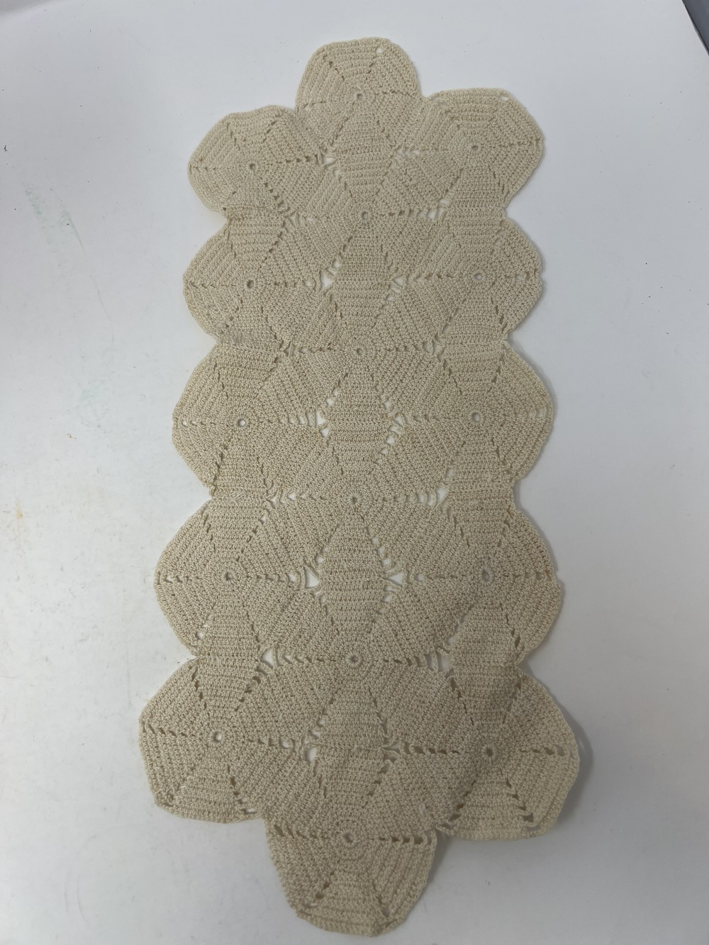 Vintage Hand Crochet Dresser Scarf