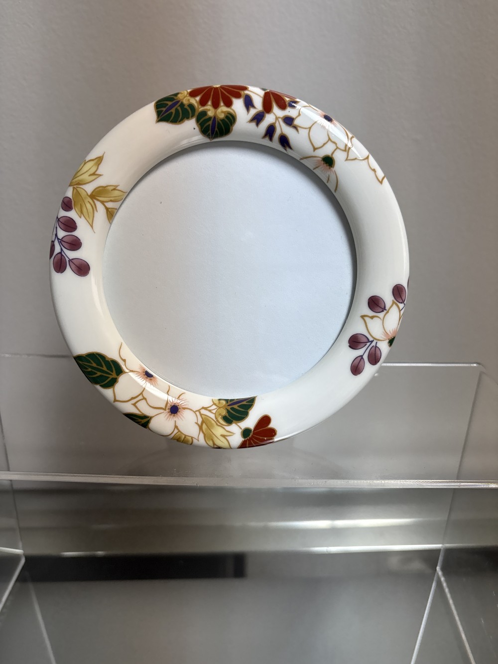 Round Floral Frame