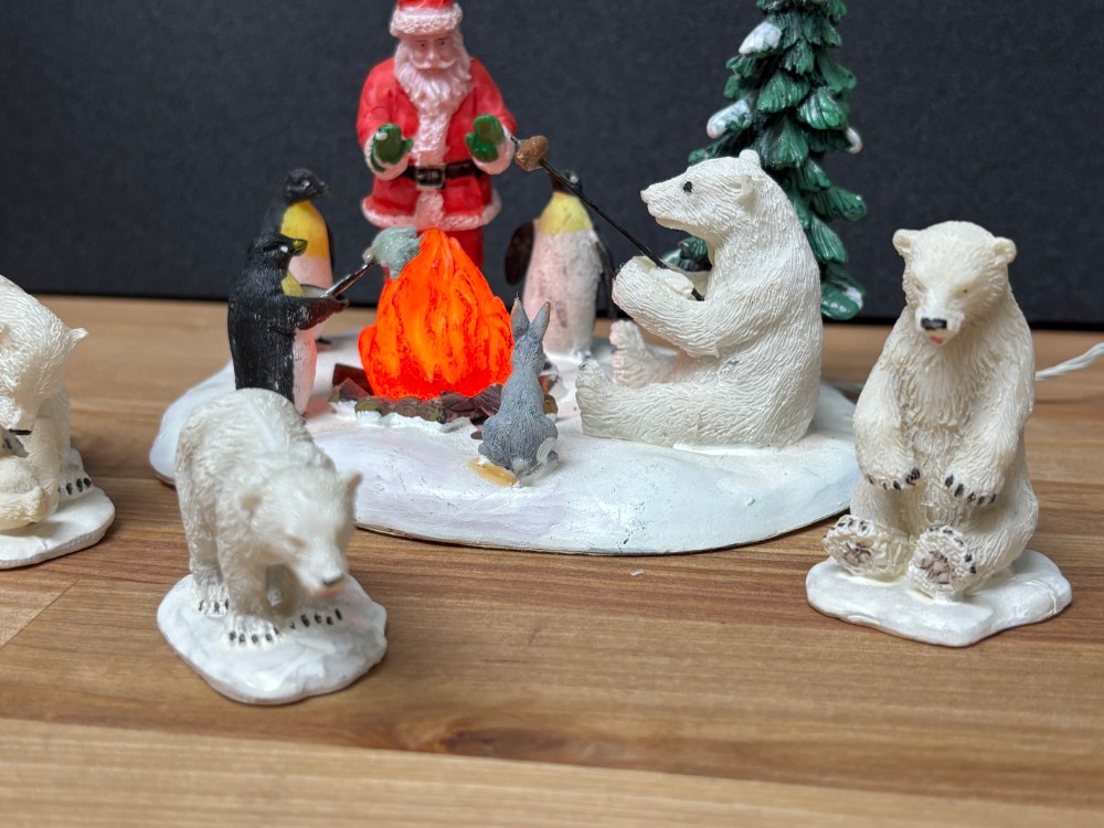 Lemax Fireside Fun Lighted Campfire Santa Polar Bears Christmas Village 4 Piece Set