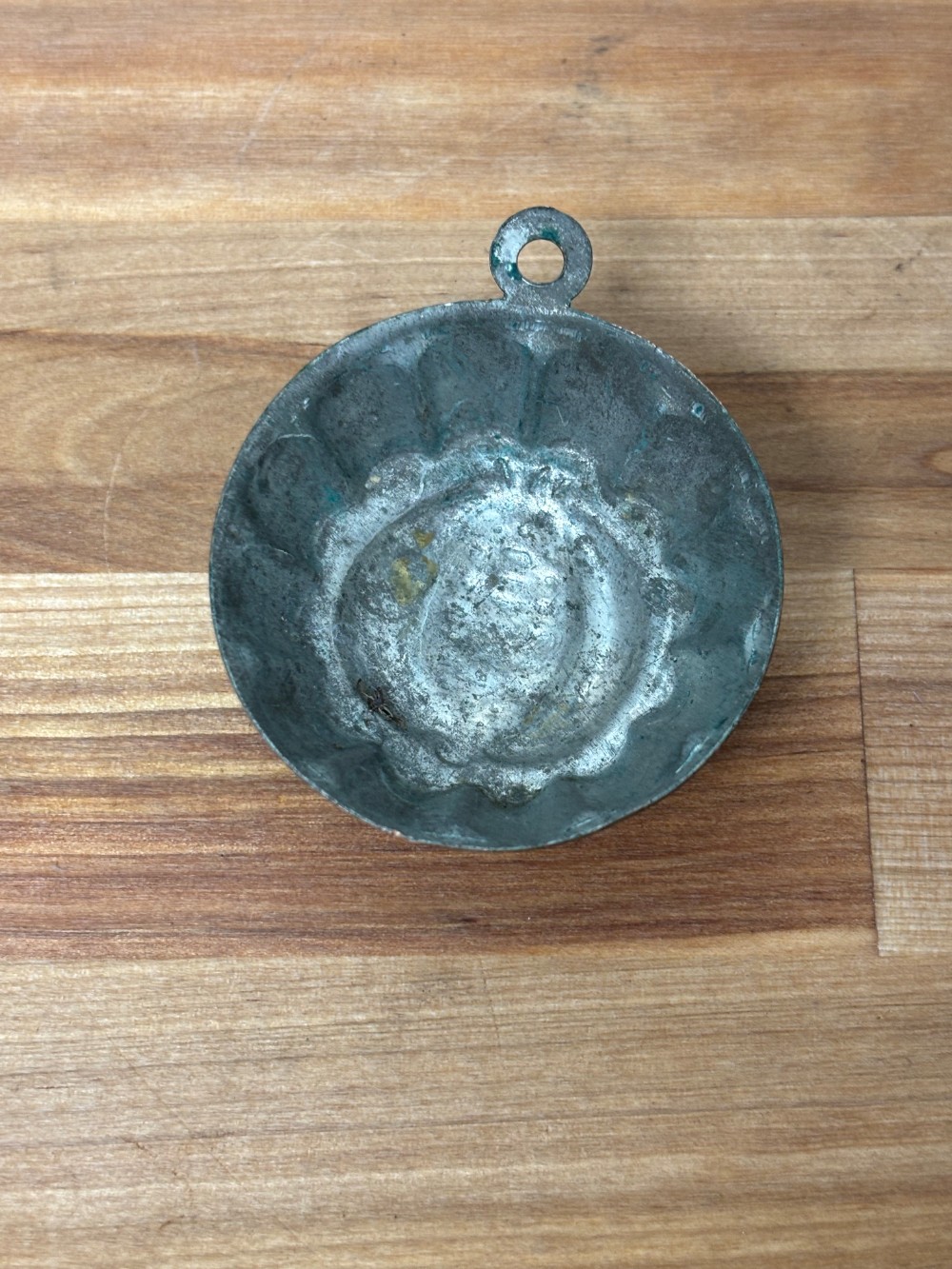 Miniature Vintage Pumpkin Mold Brass Metalwork  Wall Hanging Ornament 2