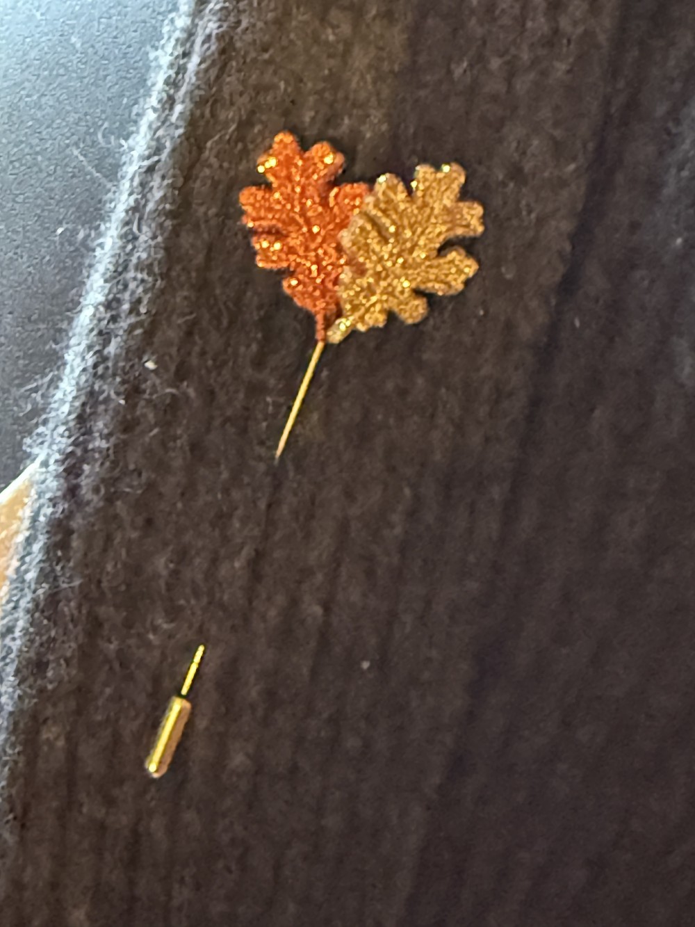 Hat Pin, Scarf Pin - Fall Leaves in Glitter,  Lapel Pin, Autumn, Fall, Thanksgiving