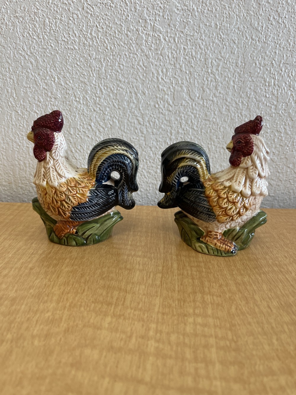 Vtg Jay Import Rooster S&P Shakers