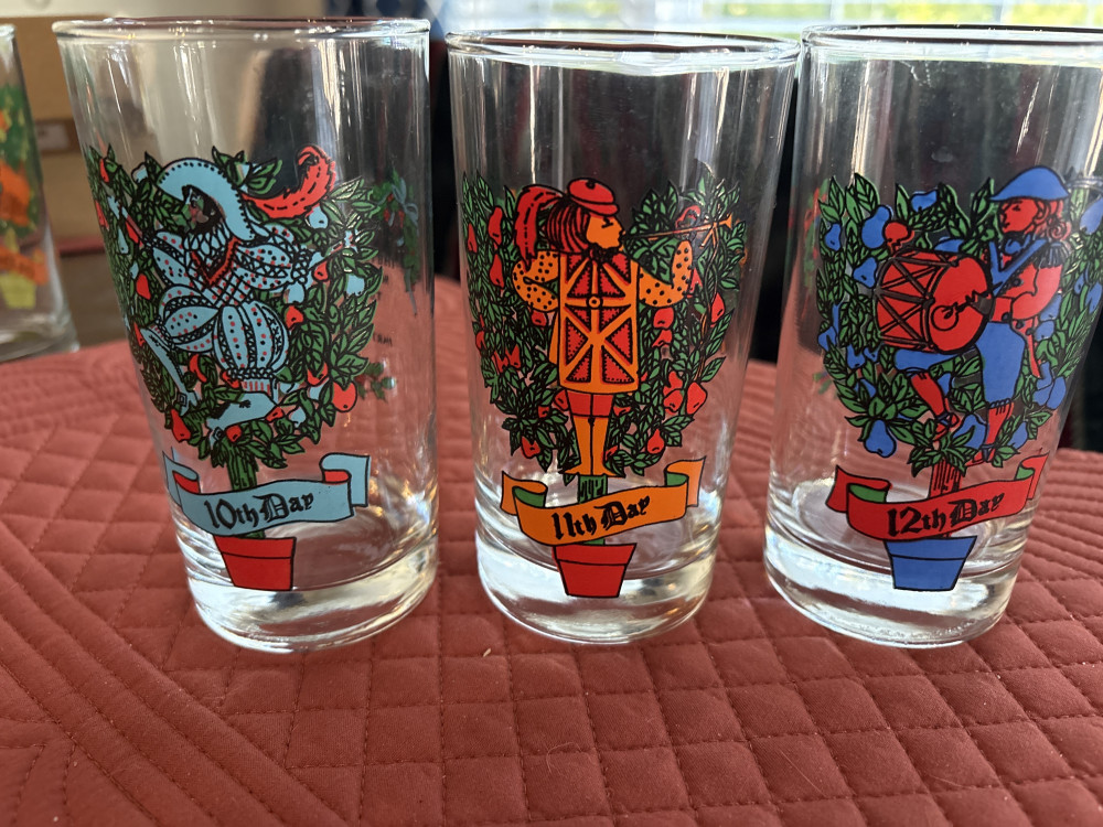 12 Days of Christmas Anchor Hocking Vintage Glass Set - Set of 12 12oz Glasses