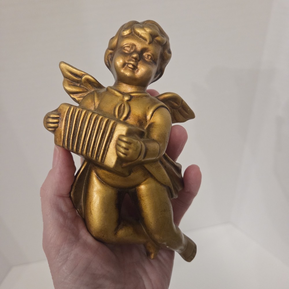Set of 2 VTG Norcrest Cherub Wall Plaques