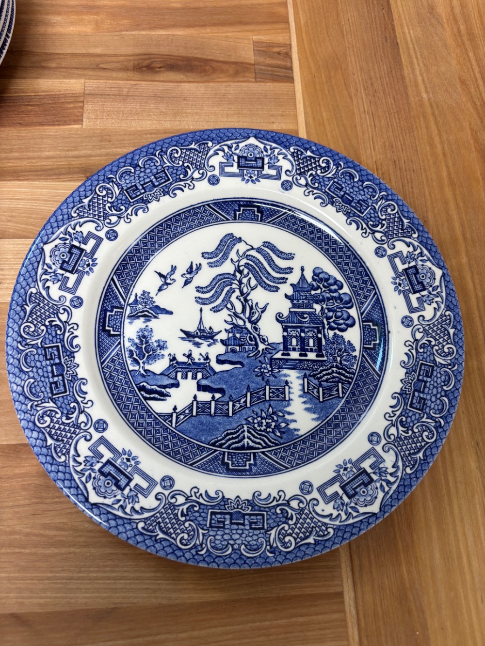 Blue Willow GT England Dinner Plate Vintage Blue Transferware 10 Inch