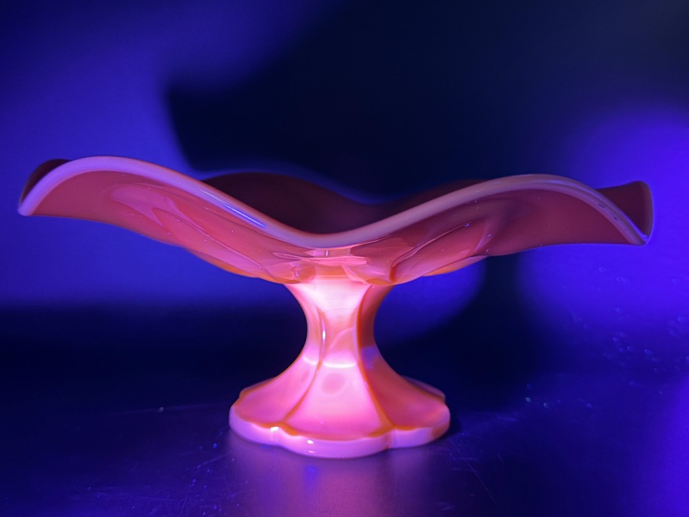 Vintage L.E. Smith Bittersweet Orange Glass Compote Bowl - MCM Simplicity Cadmium Glow
