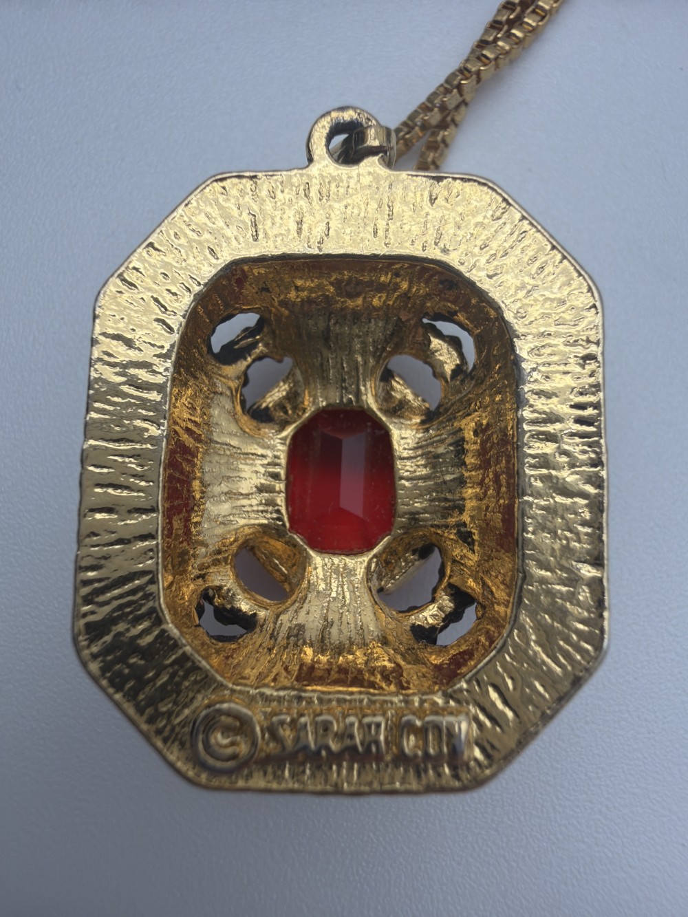 Vtg Sarah Coventry Ruby Red Glass Pendant Necklace