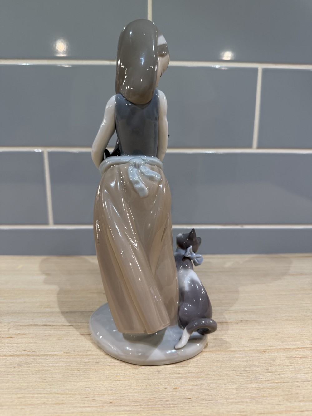 Lladro 1309 Following Cats
