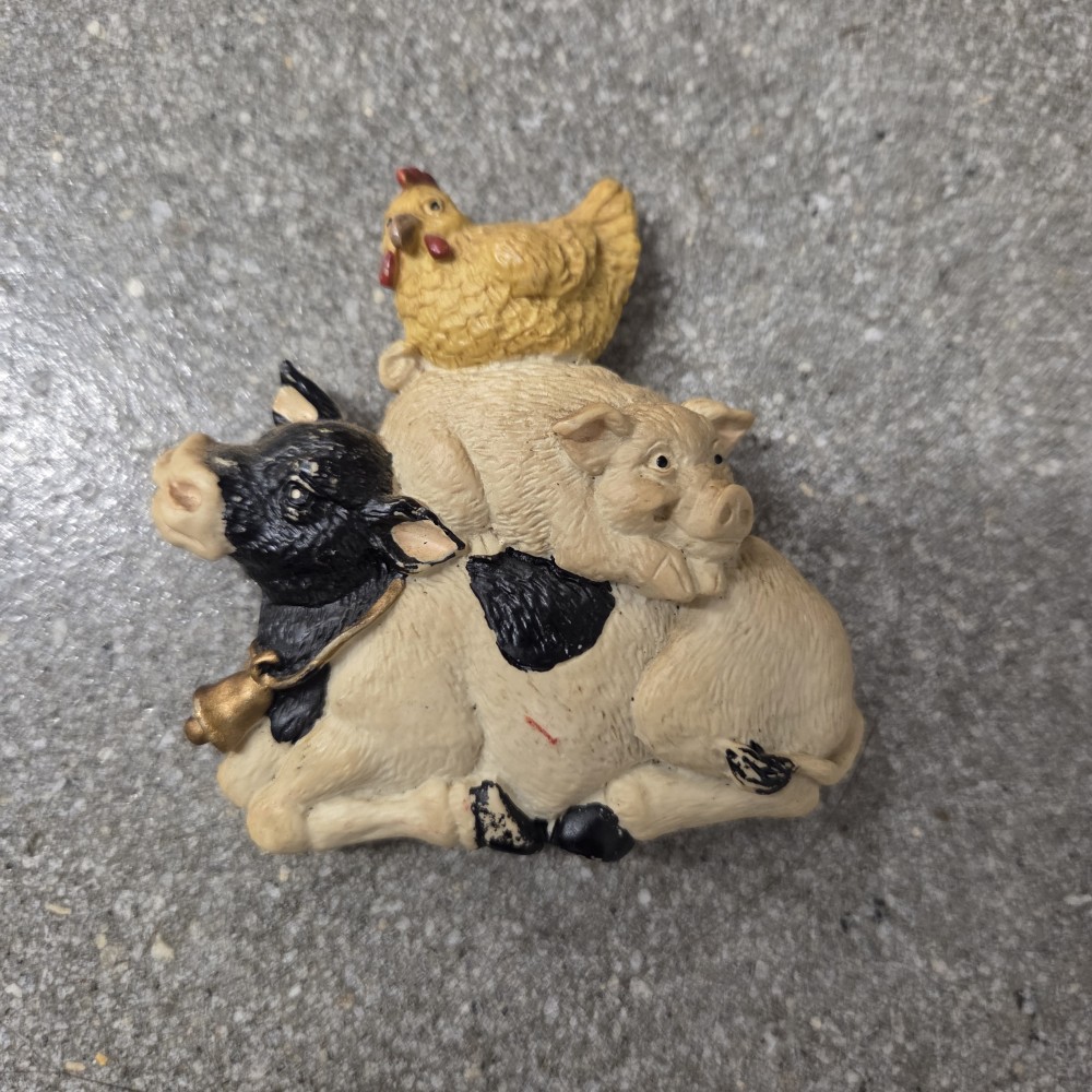 Vintage Stacked Farm Animal Magnet