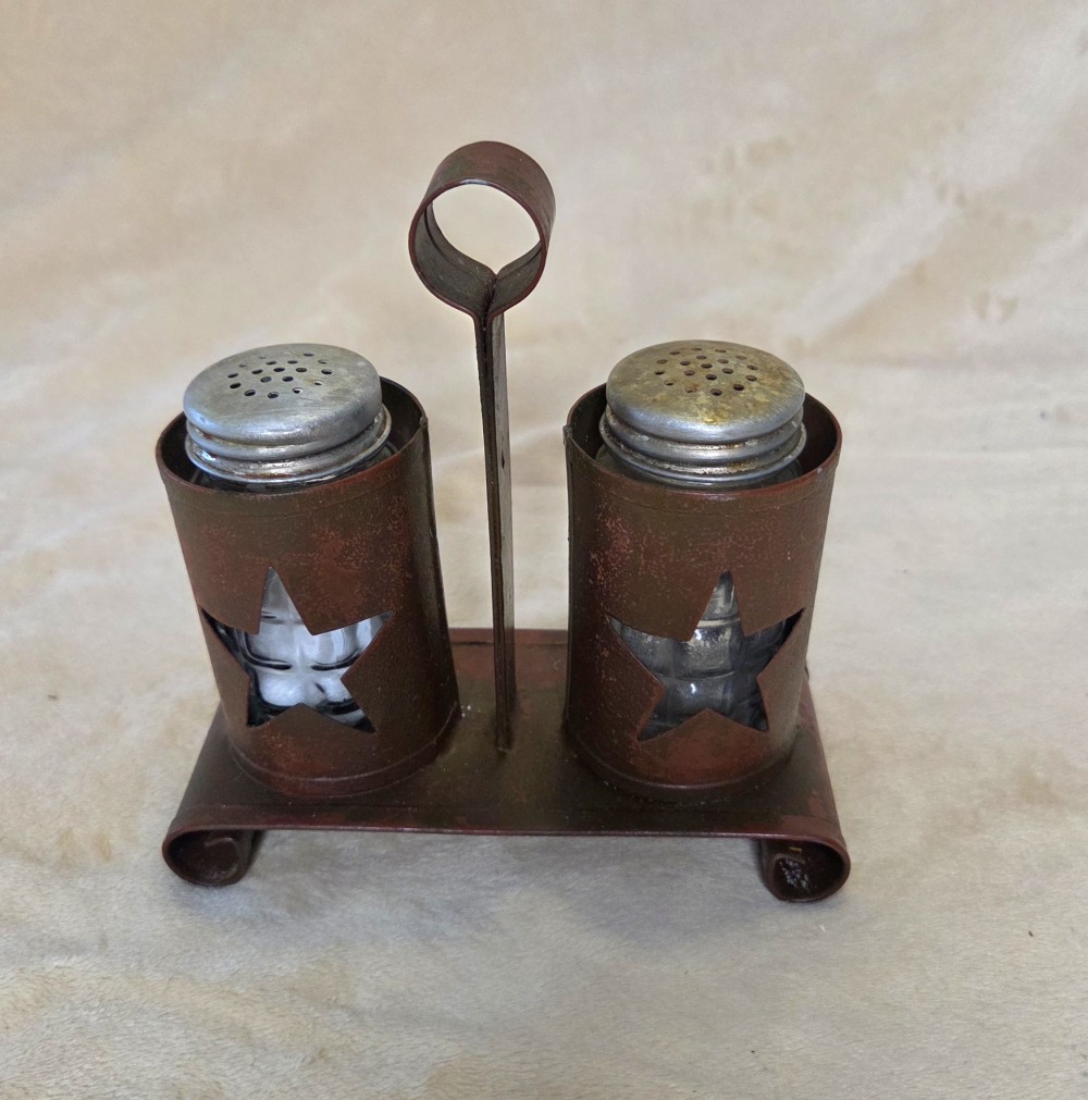 Americana S&P Shaker Holder