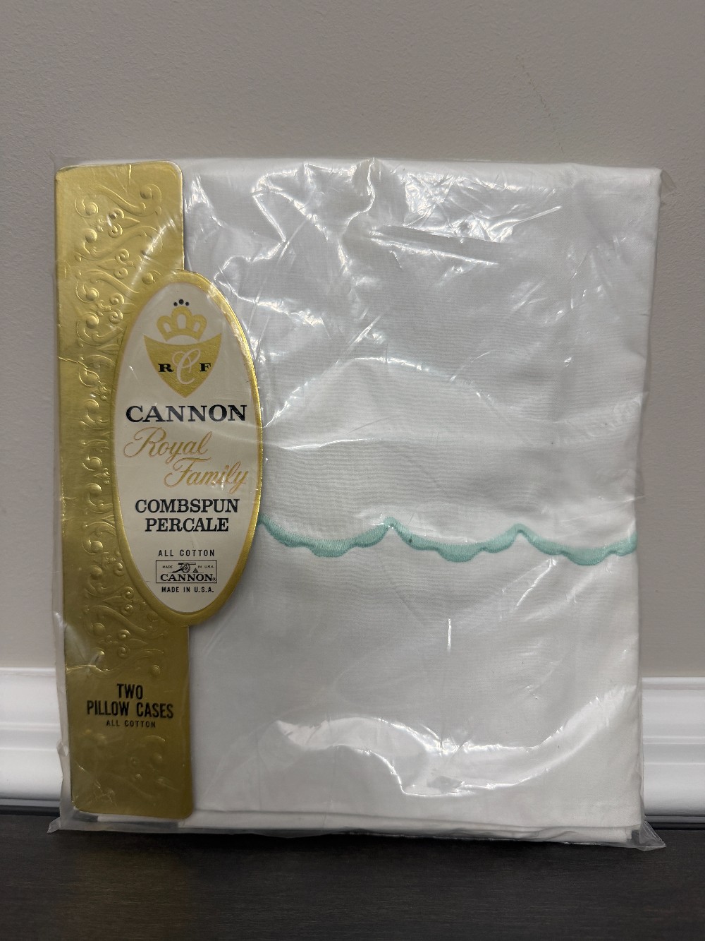 Vintage Cannon Royal Family Pillowcases Set of 2 in package