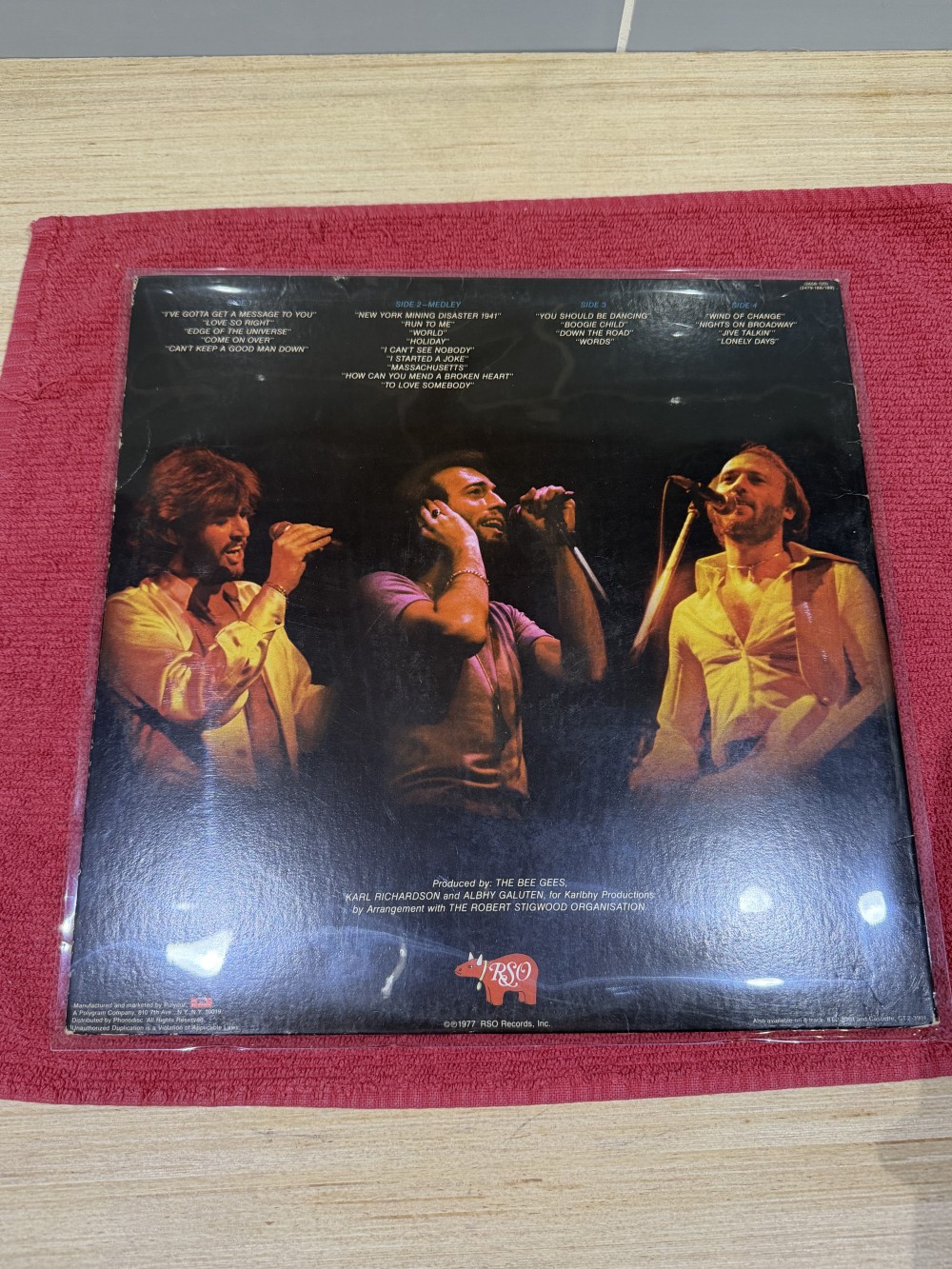 Bee Gees – Here at Last… Bee Gees… Live Vinyl