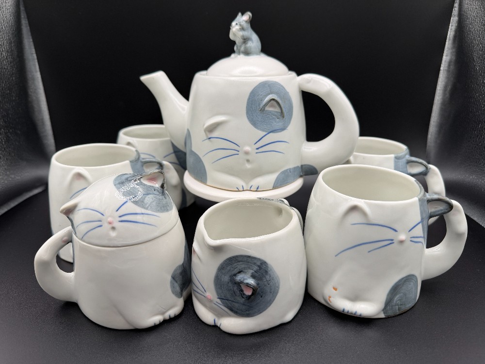 Takahashi Kitty Cat Tea Set
