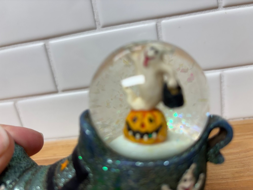Miniature Halloween Witch Shoe Ghost Snow Globe Resin Figurine 3