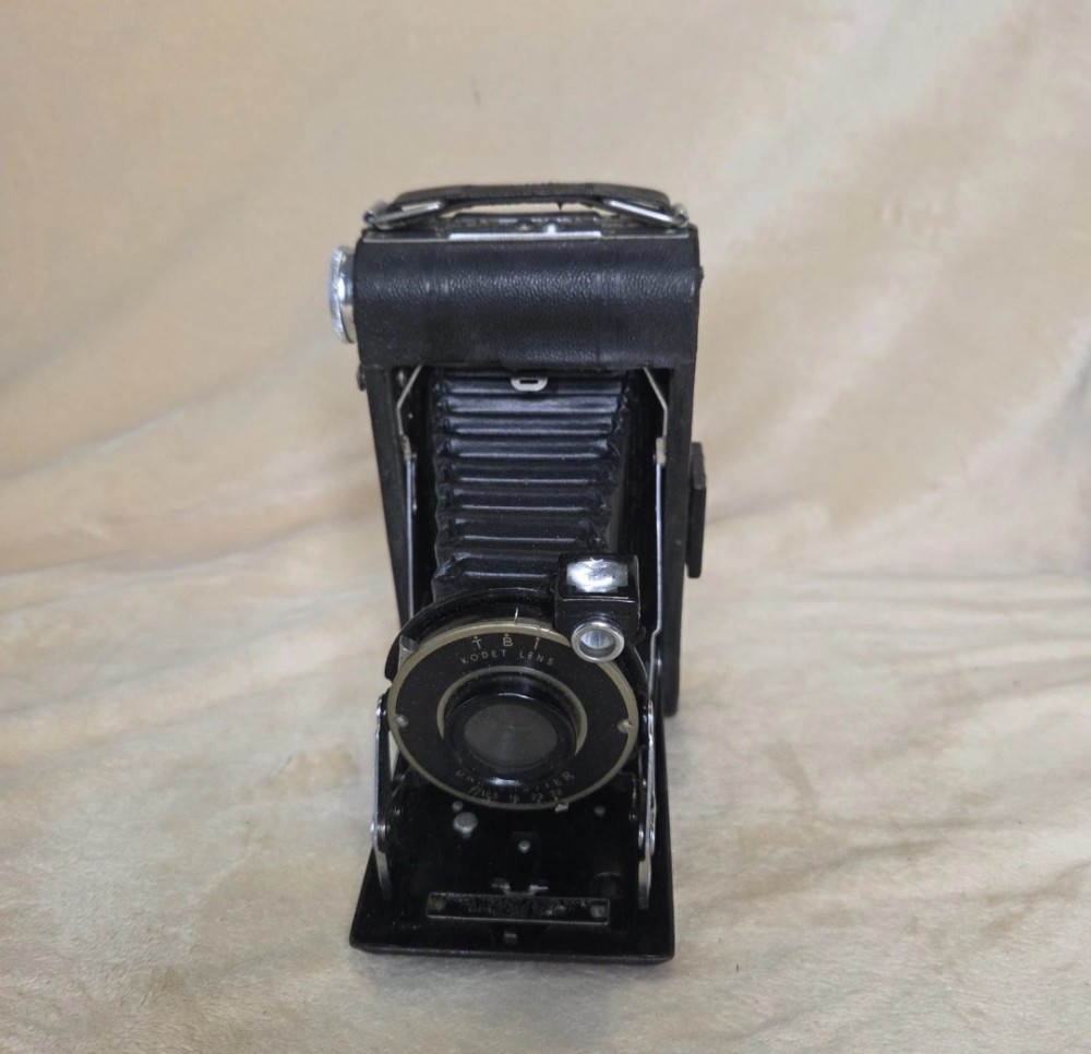 1930's Kodak Vigilant Jr 6-20 Folding Camera-As Is