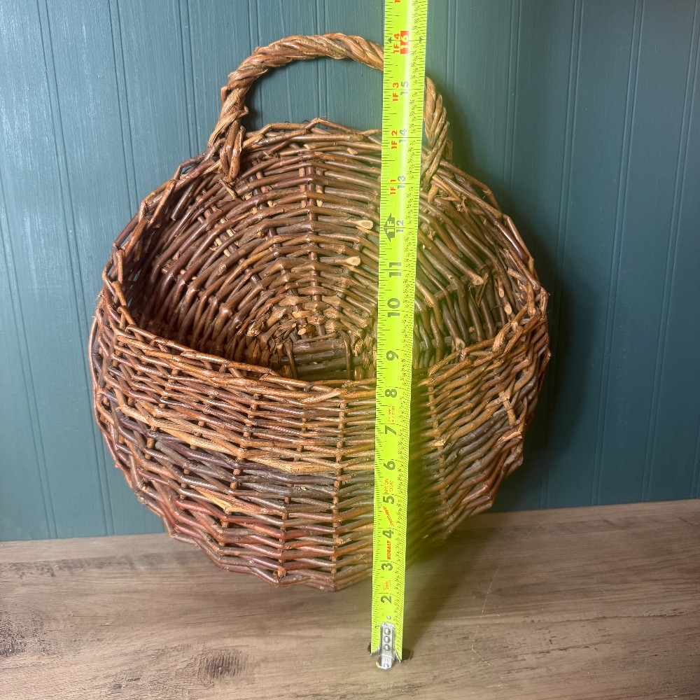 Willow Wall Pocket Basket, Twisted Handle