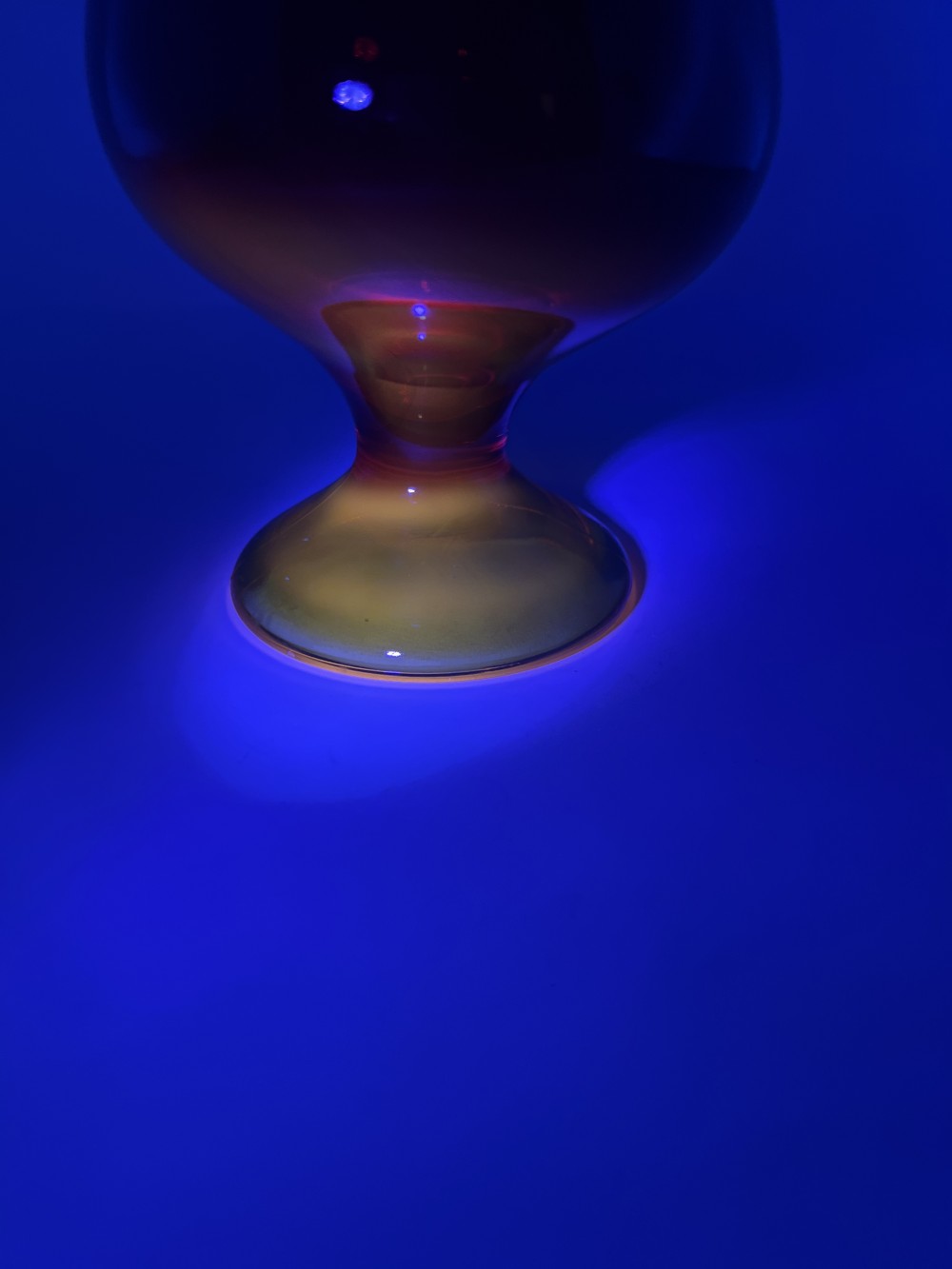 Vtg LE Smith Amberina Glowing Flame swung vase