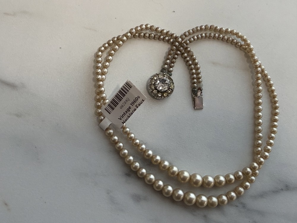 Vintage 1960s Necklace Faux Pearl