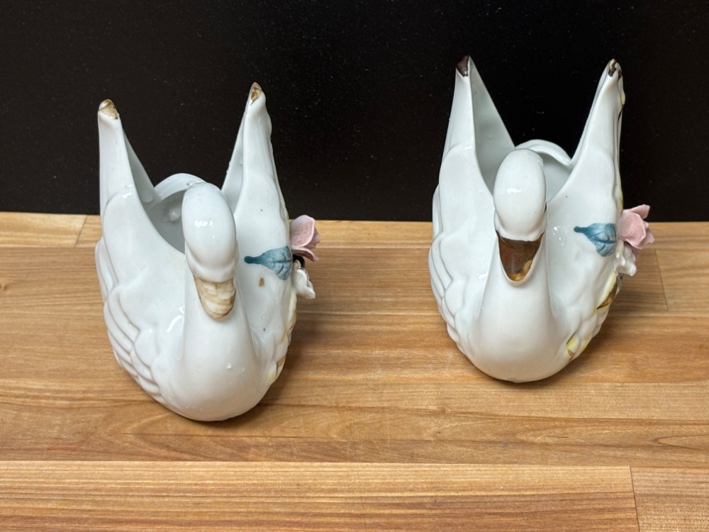 Mini Ceramic Swan Planters 3.5 Inch Cottage Kitsch Decor Set of 2. Vintage Pair