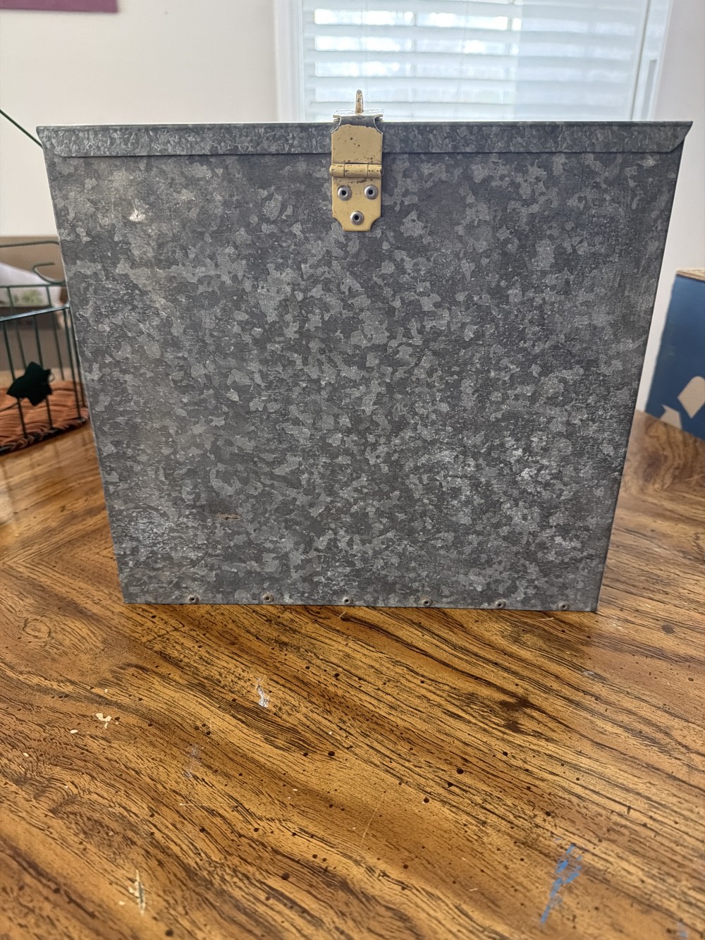 Galvanized metal box with lock