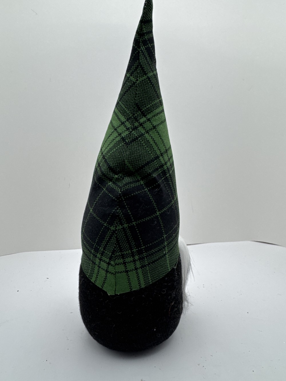 GNOME, GREEN PLAID HAT