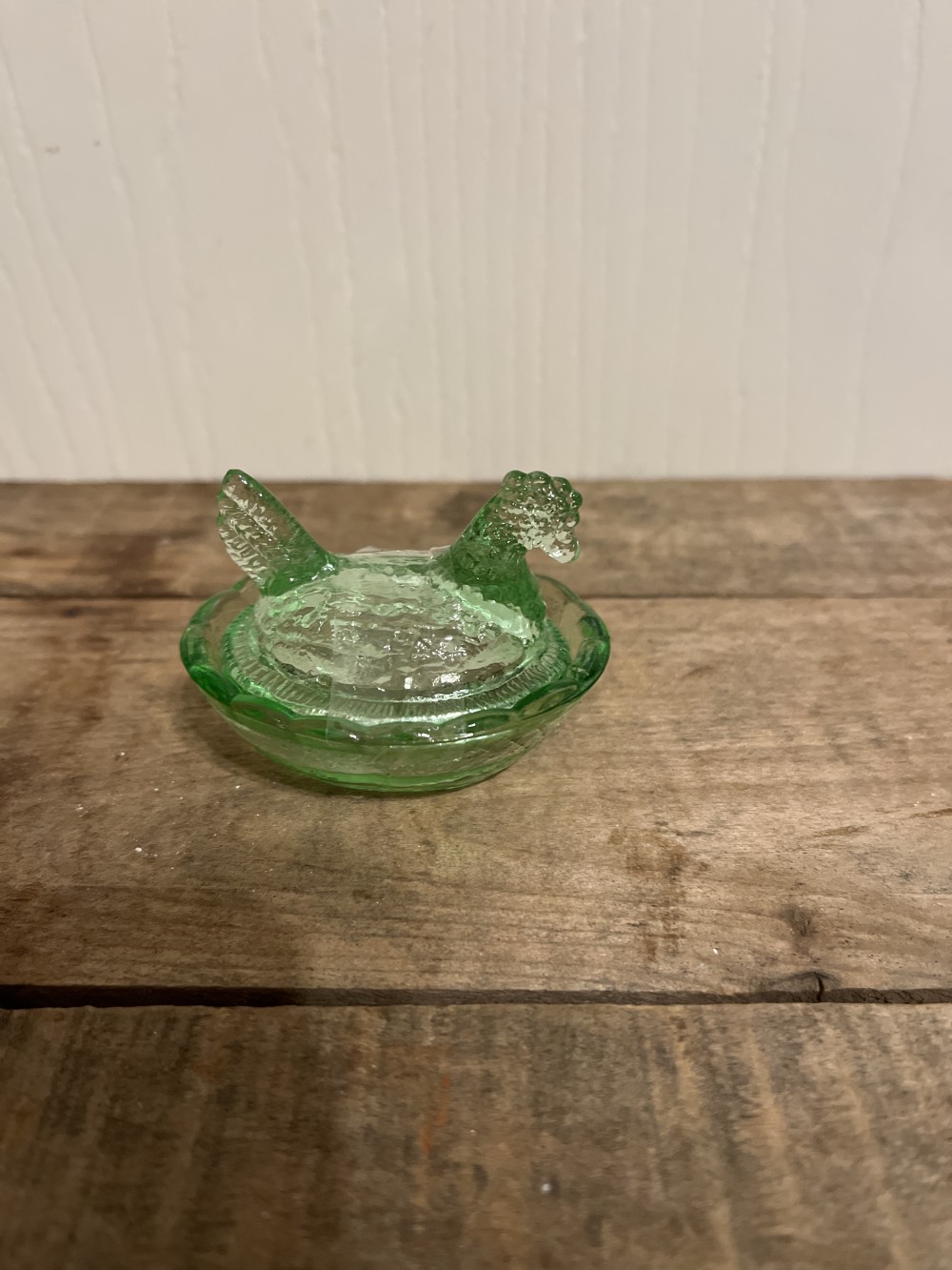 Mini glass Hen on Nest salt cellar