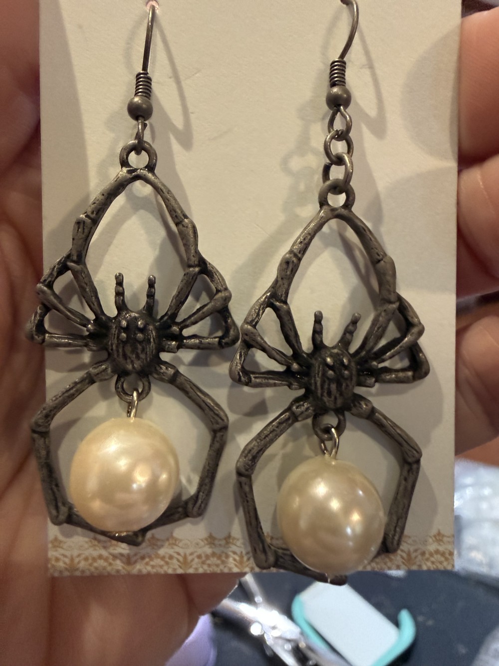Earrings - Pewter Spider Dangling Pearl
