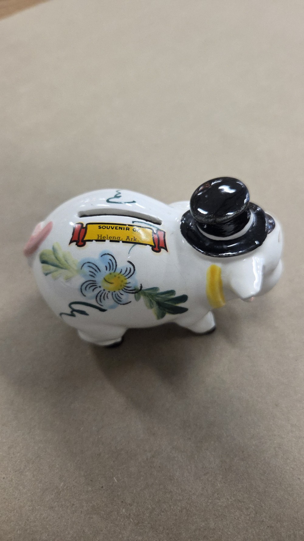 DO-1745 Helena ARK souvenir pig