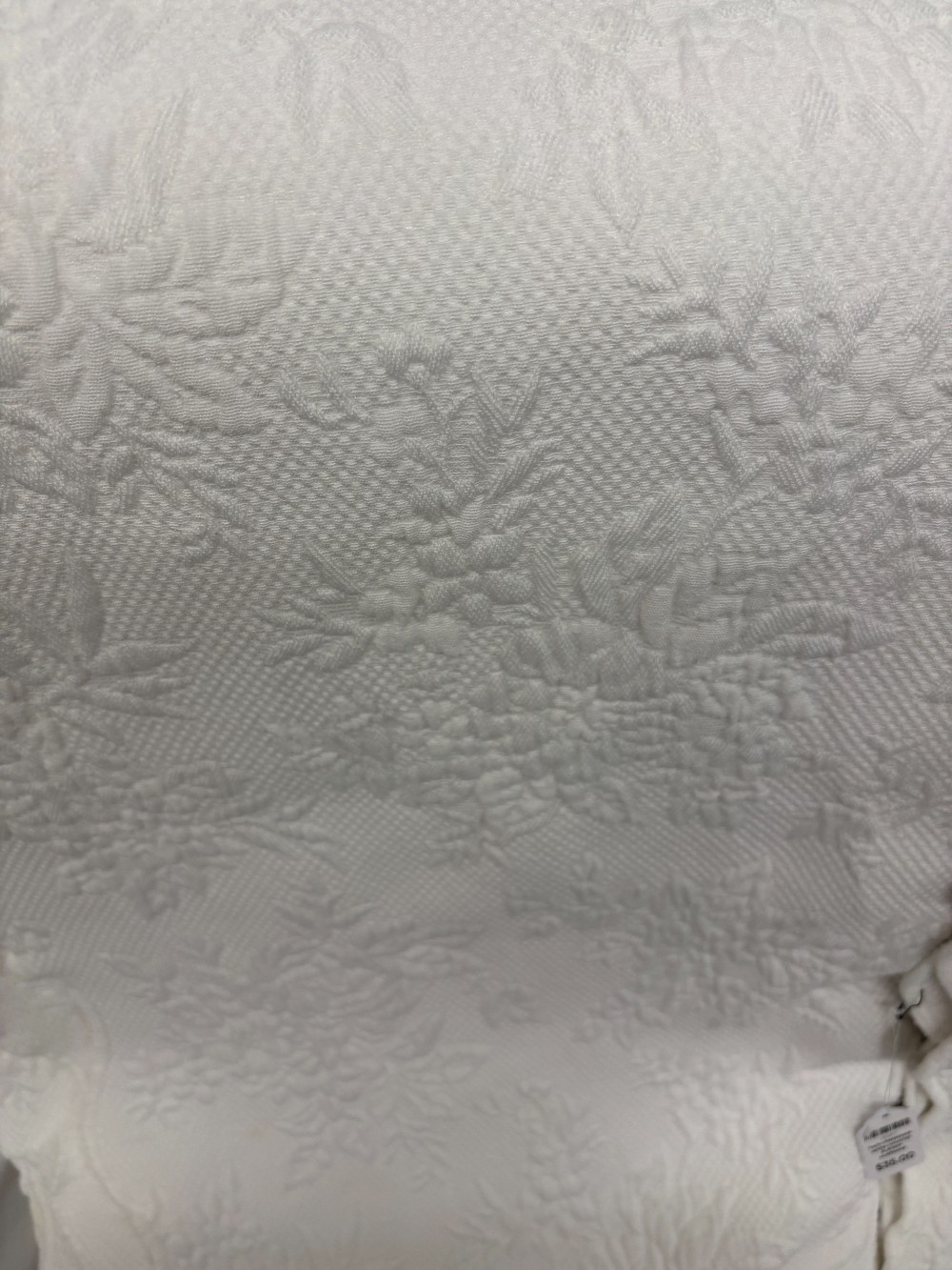 Linens twin Matelasse white coverlet & sham scalloped edges