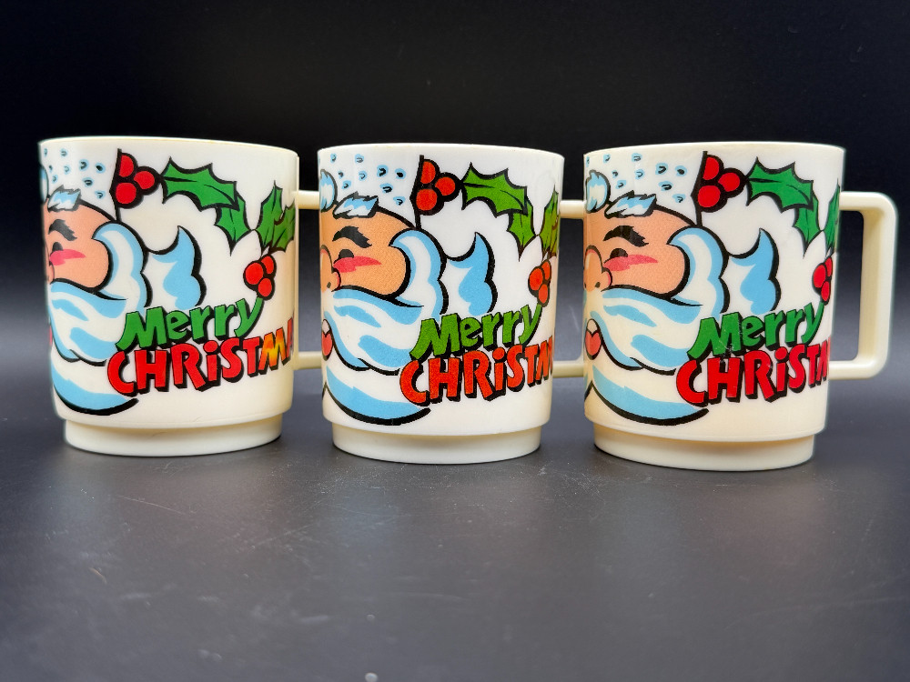 Vintage Deka Plastic Stacking Santa Claus Mugs - Set of 3 Merry Christmas Ho Ho Ho