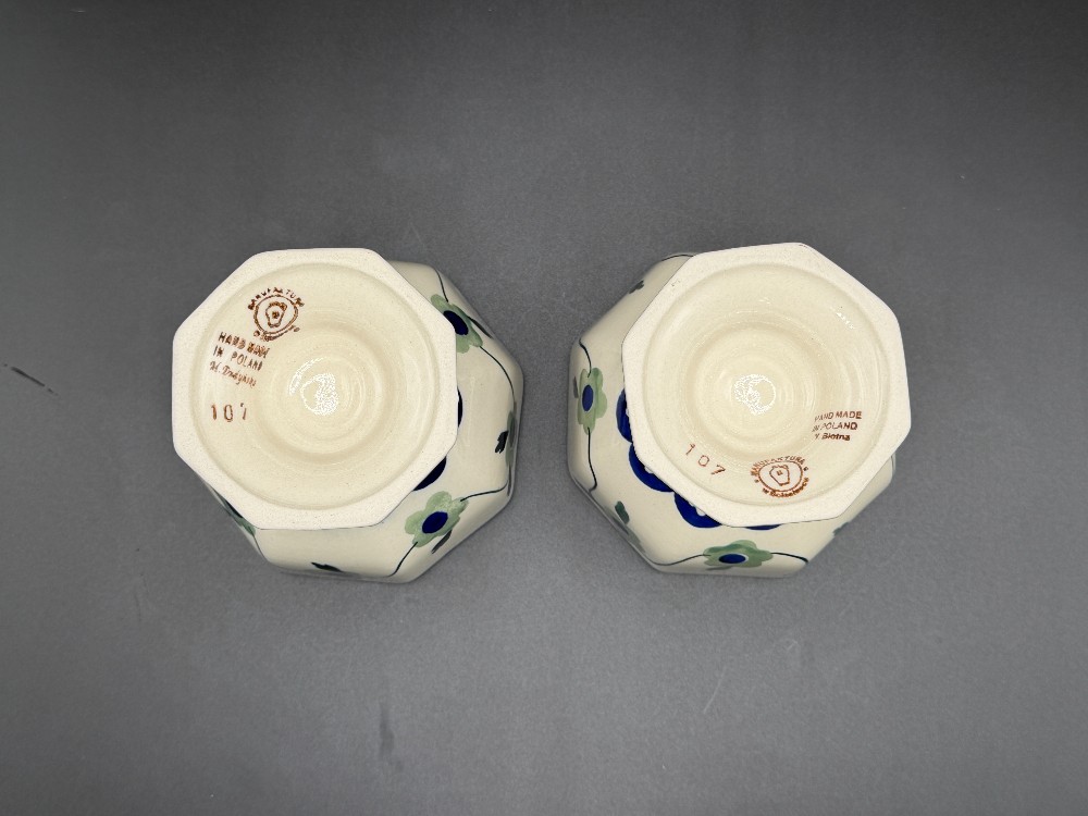 Pair of Manufaktura Polish Pottery Octagonal Footed Dessert Bowls