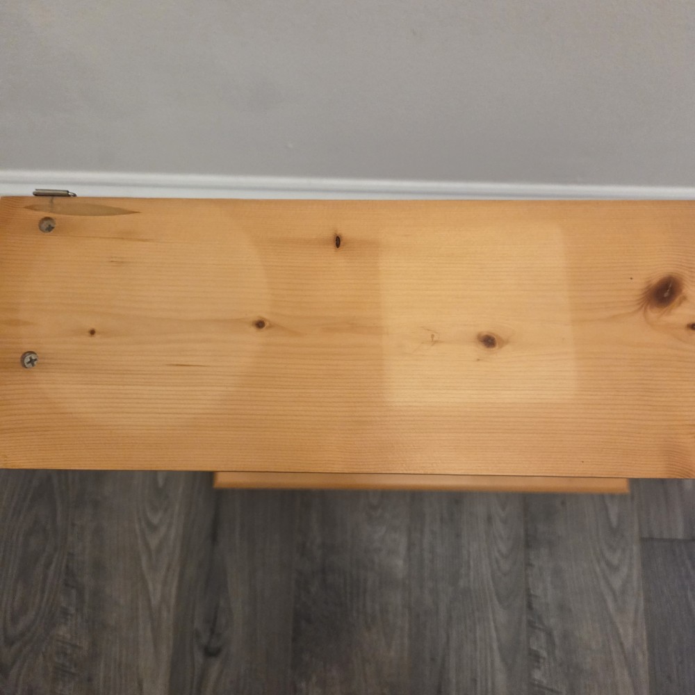 VTG Pine Wood Wall or Standing Curio Shelf For Trinkets & Collectibles. 19 x 20.
