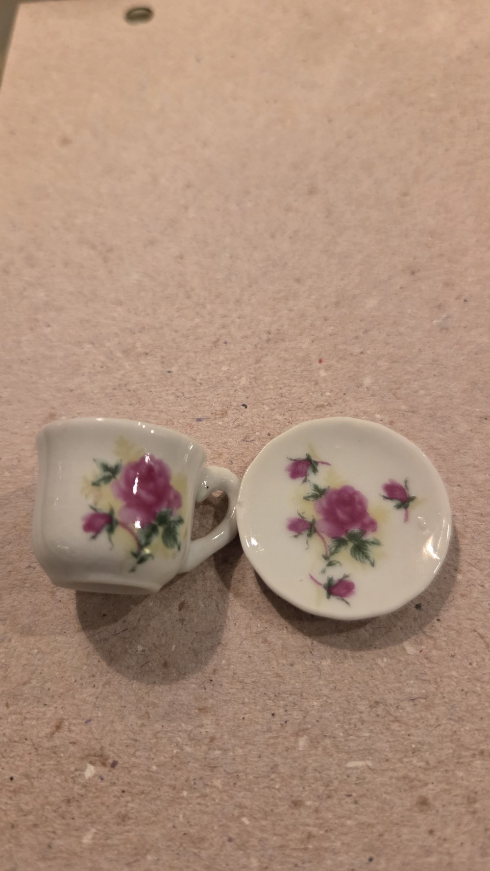DO-1761 miniature cup & saucer