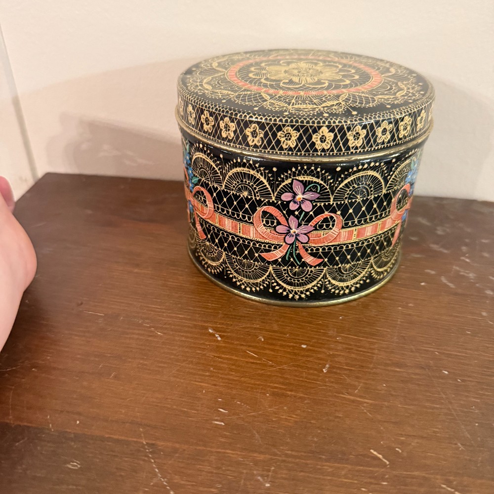 Black Lace Pattern Tin with Pink Ribbons and Violets