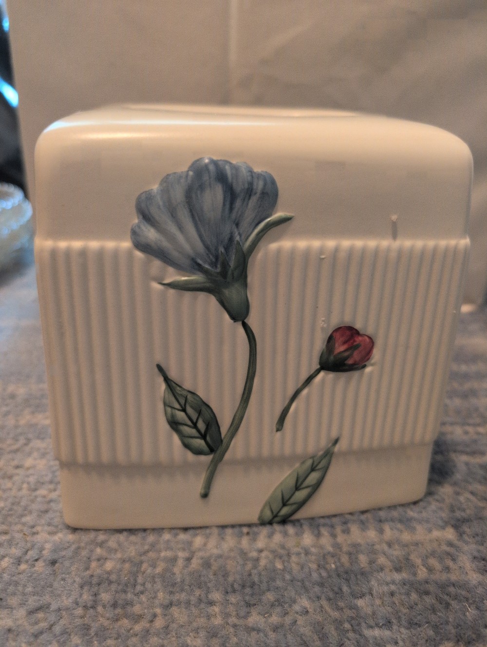 Wamsutta hand-painted floral ribbed ceramic tissue holder