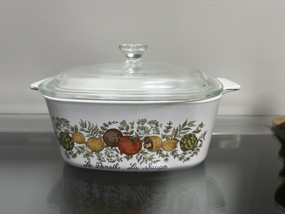 Vtg Corning Spice of Life 1.5 qt dish