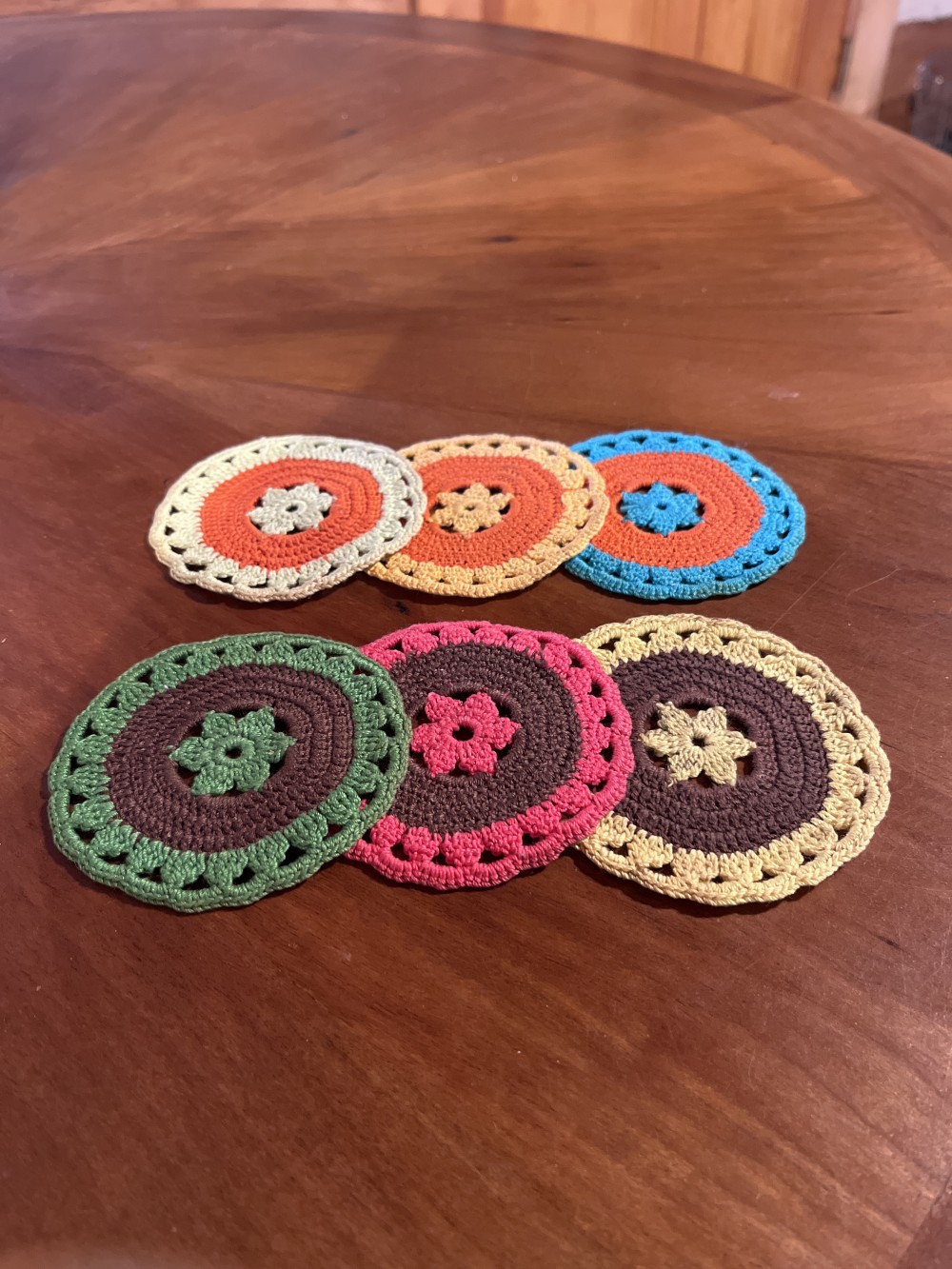 Set of 6 Vtg crocheted coasters