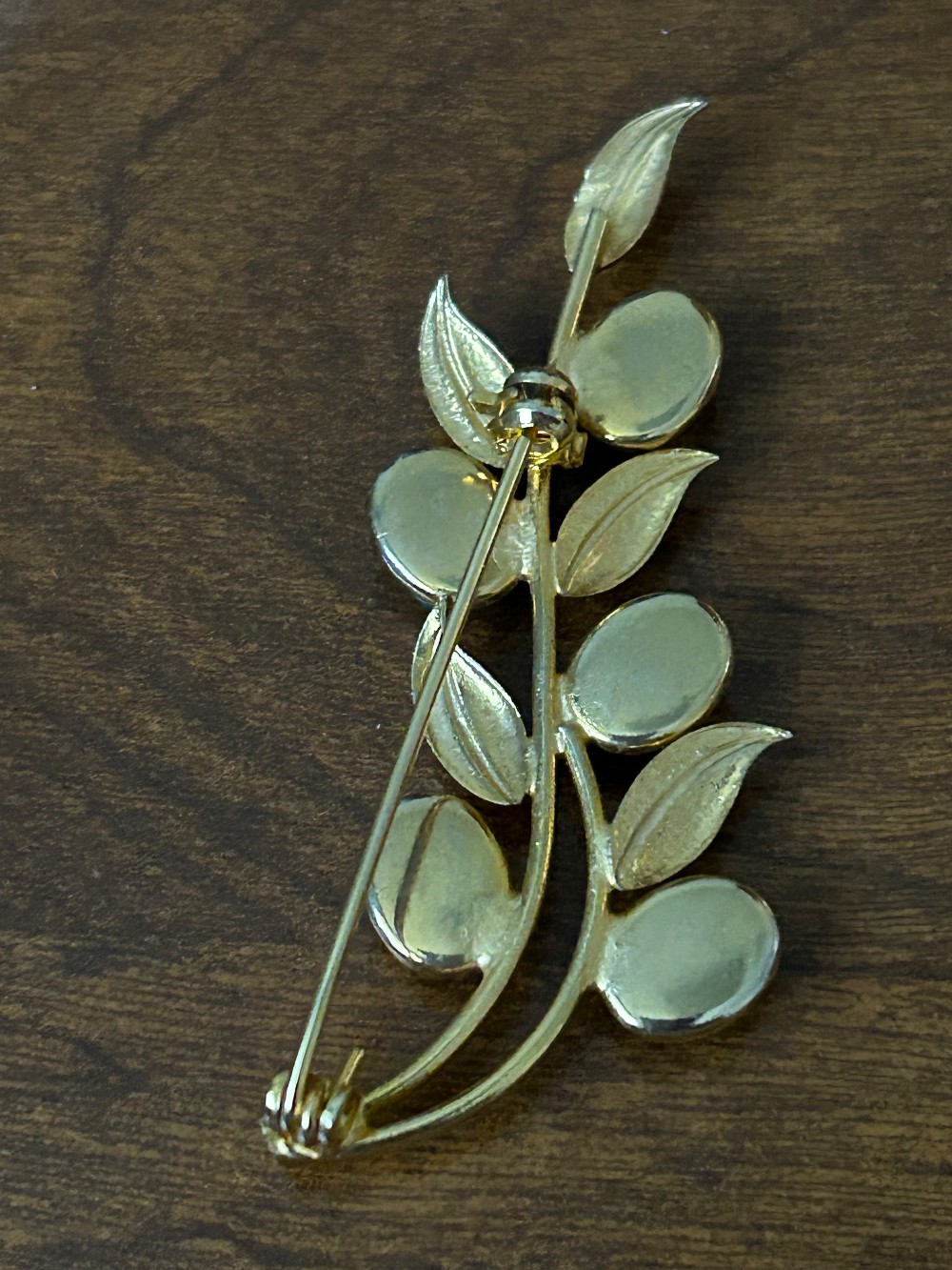 VTG 1973 Sarah Coventry Candy Land Multi-Stone Leaf Brooch