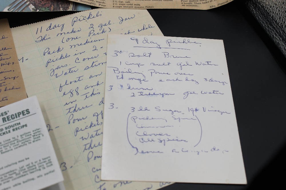 Vtg recipes collection packet