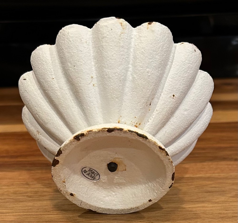 Perched Bird Fluted Cast Iron Bird Feeder