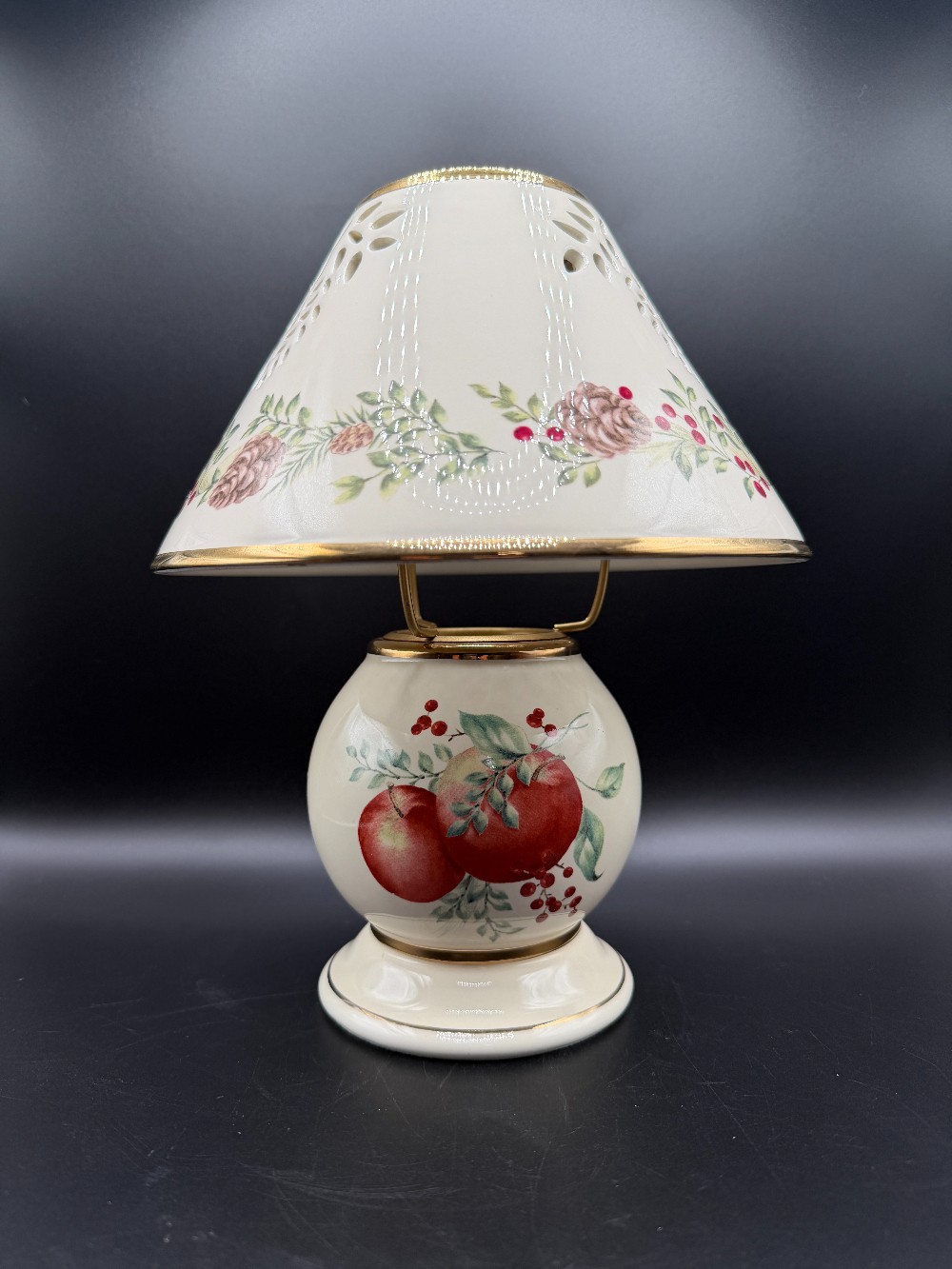 Vintage Lenox Colonial Williamsburg Boxwood & Pine Porcelain Candle Lamp