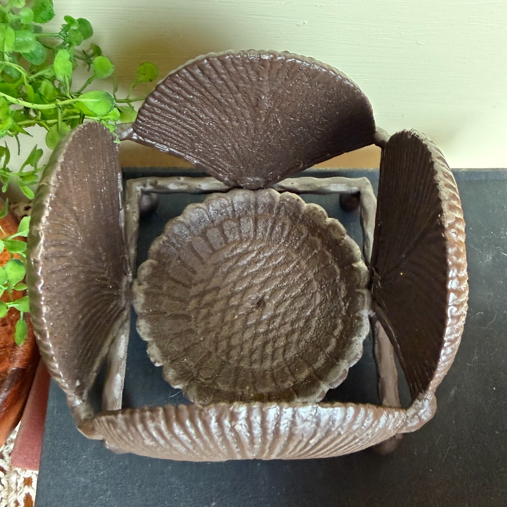 Cast Iron Scallop Shell Candle Holder