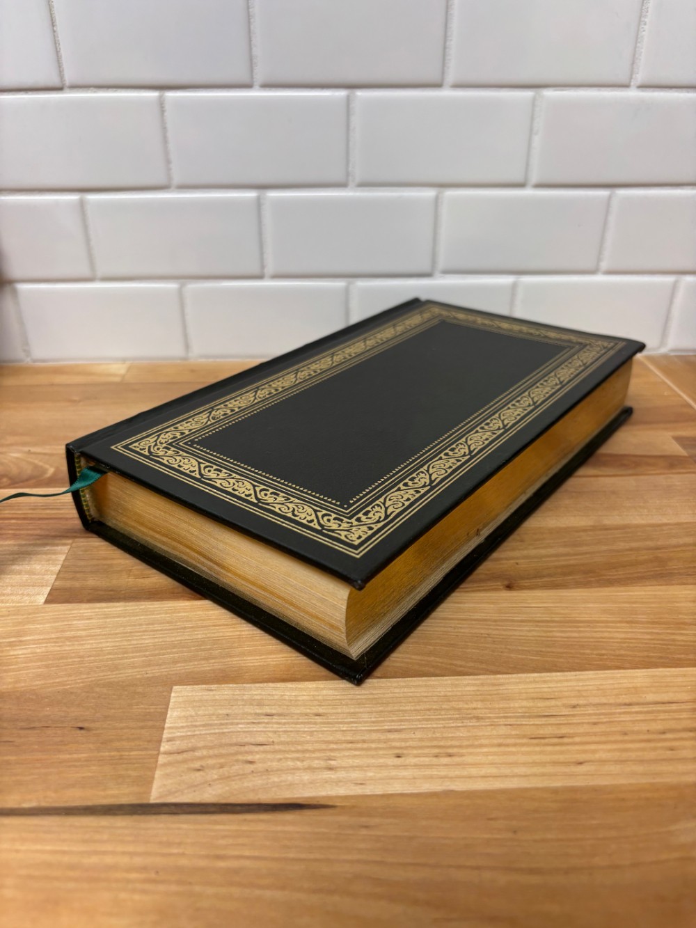 Book Billy Graham Unto the Hills Daily Devotional 1996 Christian Library Society Faux Leather Hardcover
