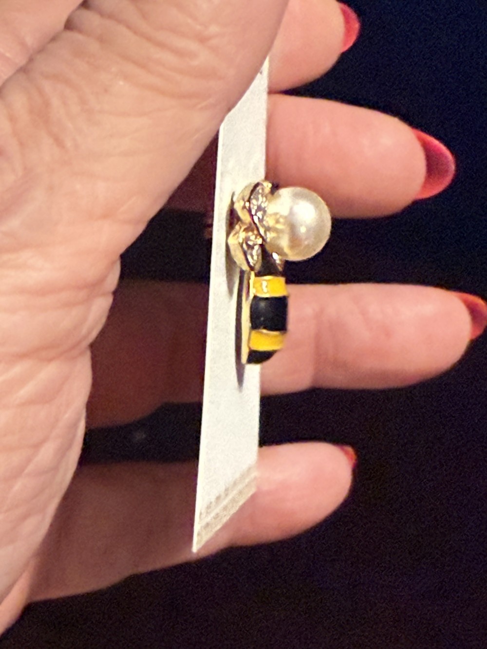 Brooch Pin-Bee w Pearl Center and Rhinestone Wings