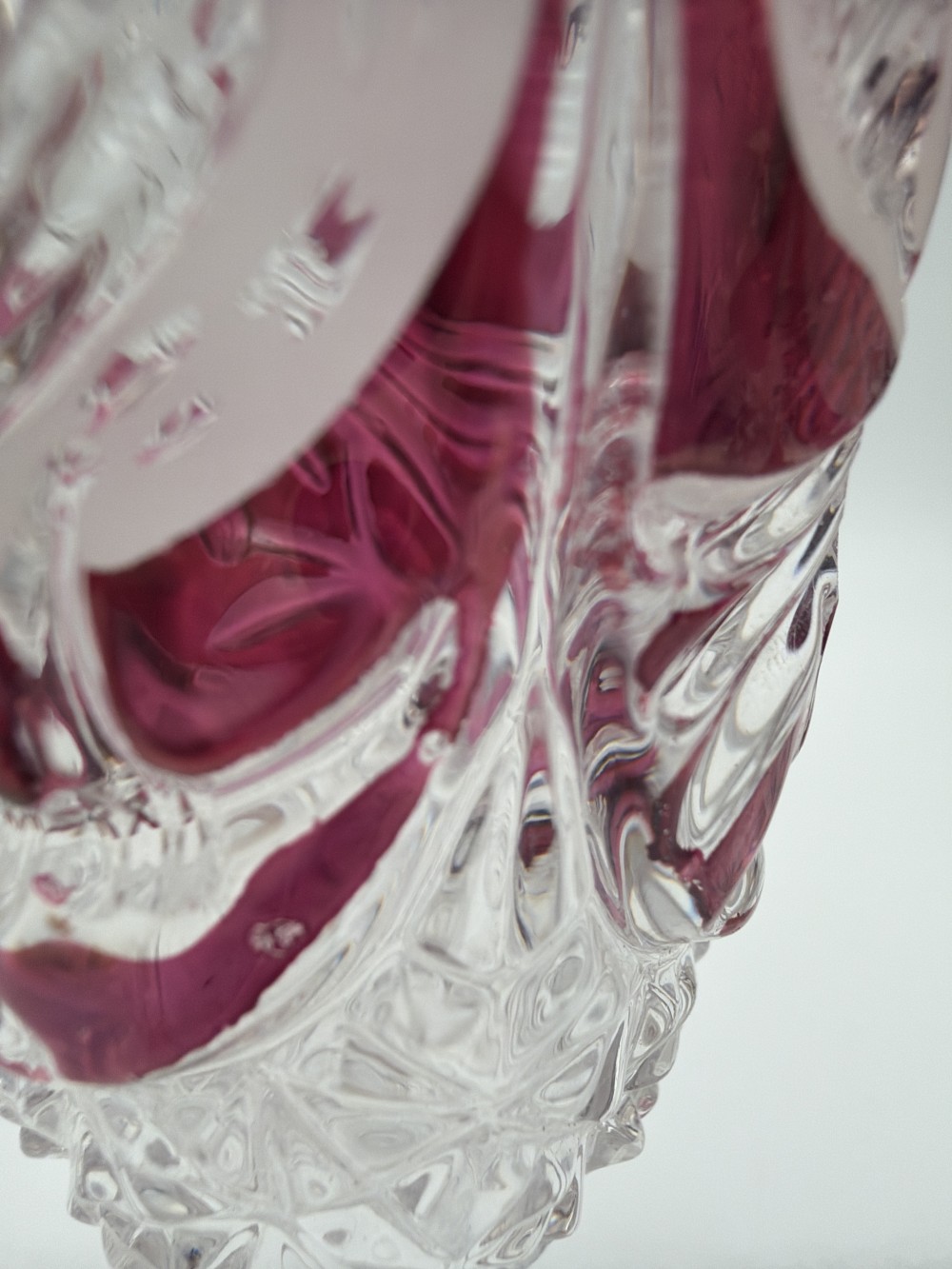 Hofbauer Byrdes Ruby Crystal Champagne Flutes