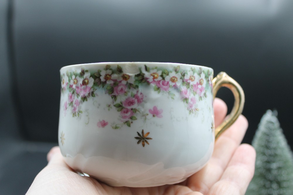 Decorative teacup/removable faux tree white/gold handle/pink flowers