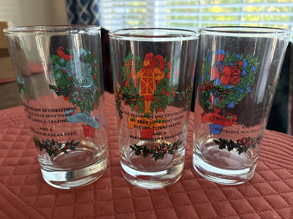 12 Days of Christmas Anchor Hocking Vintage Glass Set - Set of 12 12oz Glasses